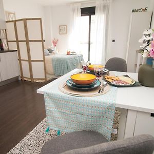 Deluxe Studio